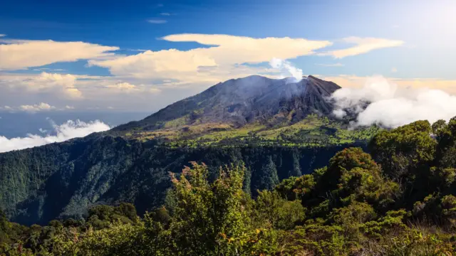 Volcan de Turrialba au Costa Rica