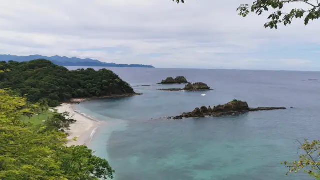La plage de Rajadita à proximité de Bahia Salinas dans le nord-ouest du Costa Rica