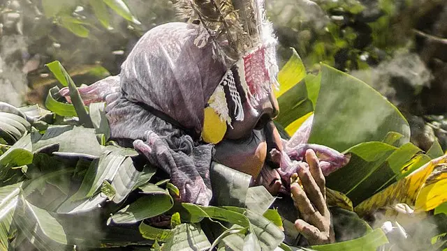 Parade traditionnelle de la tribu Boruca lors de la Fête des Diables
