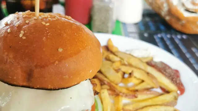 Un bon burger à Samara au Costa Rica