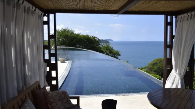Piscine de Casa Chameleon à Las Catalinas au Guanacaste