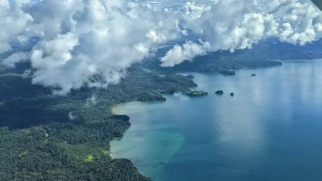 Photo aérienne du Golfo Dulce, un des site naturel exceptionnel du Costa Rica