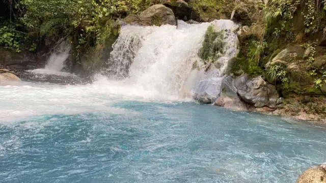 Rio celeste rincon de la vieja
