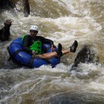 Session tubing à Rio Perdido, célèbre hotel de la région de Bagaces au Costa Rica