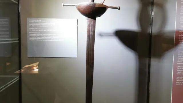 Sabre de Conquistador en acier, symbole de la supériorité scientifique et millitaire des Espagnoles